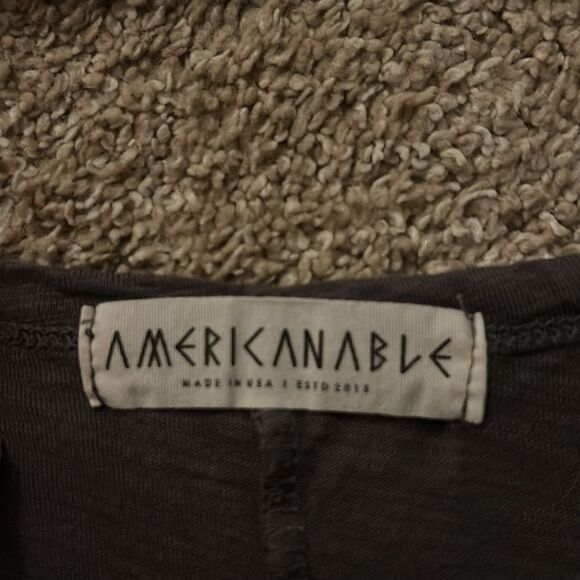 American Able grey knit tank with keyhole front detail Size L - Picture 2 of 5